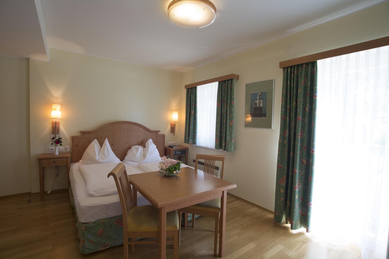 Gesundheitsresort Agathenhof Micheldorf  Rum bild